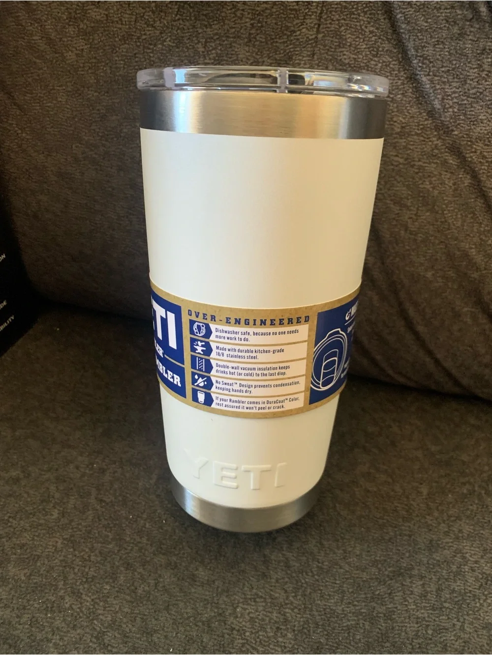 YETI RAMBLER 20 OZ TUMBLER WITH MAGSLIDER LID